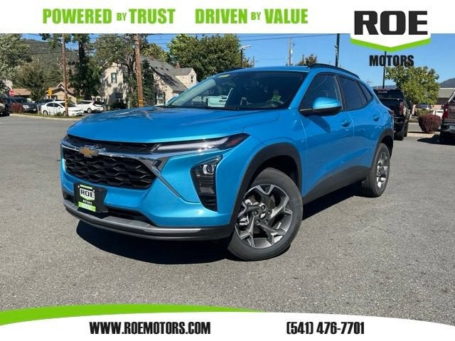2025 Chevrolet Trax LT in Marina Blue Metallic — front three-quarter view