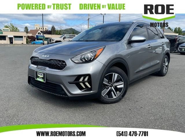 2022 Kia Niro LXS SE in Gray — front three-quarter view
